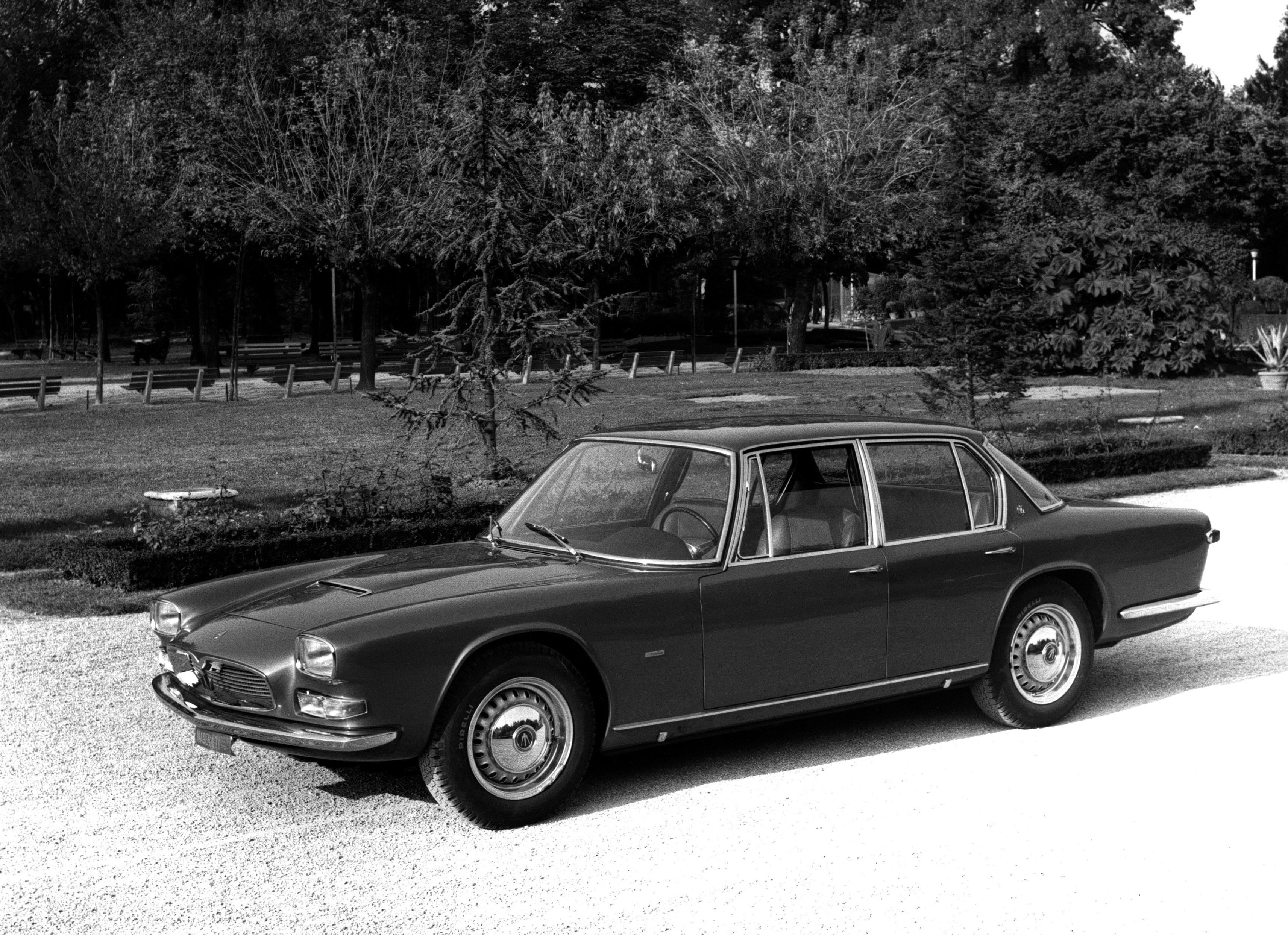 ТОП-5 любимых автомобилей Брежнева из личной коллекции